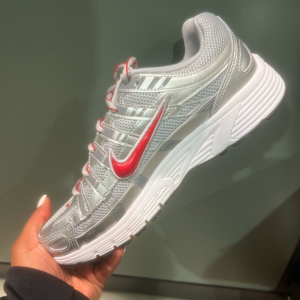 Nike P-6000 (GS) Metallic Silver and Red Box - Picture 4 of 4